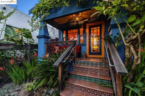 448 60th St, Oakland, CA 94609-1350