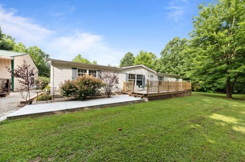 333 Jee Rd, Winchester, OH 45697-9468