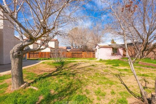 44920 Calston Ave, Lancaster CA  93535-1105 exterior