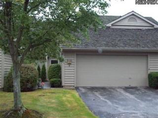 18 Dorset Ct, Cleveland, OH 44122-7589