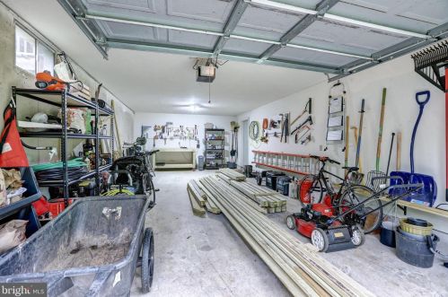 11734 Armistead Filler Ln, Lovettsville VA  20180-1915 exterior