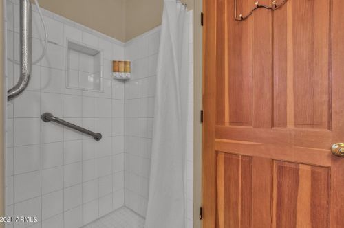 9833 Desert Cove Ave, Scottsdale AZ  85260-6219 exterior