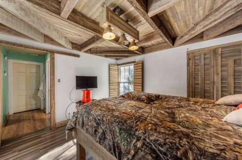 1006 Commerce Dr, Greenville TX  75401-2214 exterior