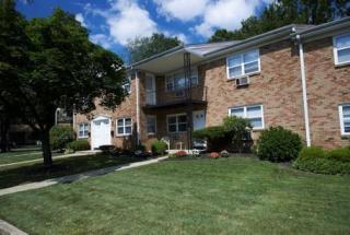 740 Estates Blvd, Trenton NJ  08619-2648 exterior