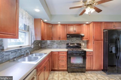 474 Haverhill Rd, Lancaster PA  17601-3539 exterior