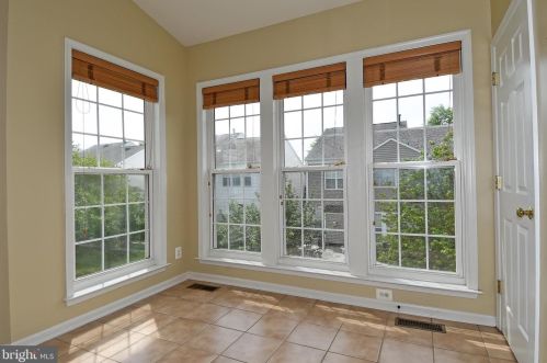 6022 Slippery Rock Rd, Haymarket VA  20169-3312 exterior