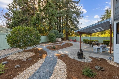 2612 Tamarisk Ct, Santa Rosa CA  95405-8413 exterior