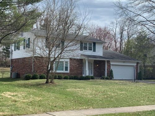 352 Circlewood Ln, Cincinnati, OH 45215-4109