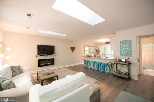 202 Washington St, Locust Grove, VA 22508-5137