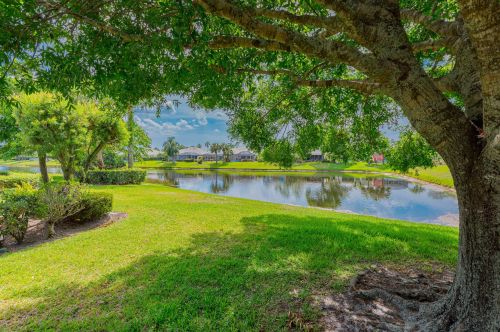 1224 Sun Terrace Cir, Fort Pierce FL  34986-1800 exterior