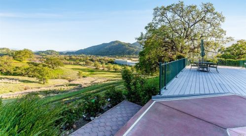 858 Sanel Dr, Ukiah CA  95482-9604 exterior