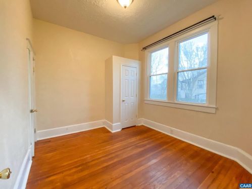 45 Monroe St, Harrisonburg, VA 22802-4638