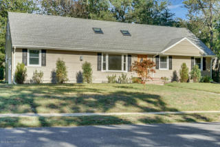105 Cold Indian Springs Rd, Tinton Falls, NJ 07712-3716