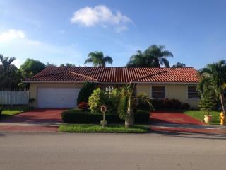 13530 38th St, Miami, FL 33175-7220