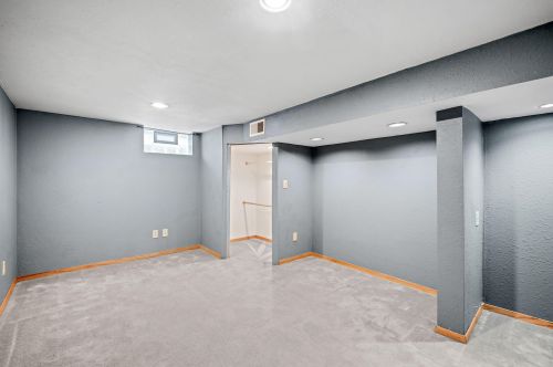 2439 Alvina Ave, Milwaukee WI 53221-4957 exterior