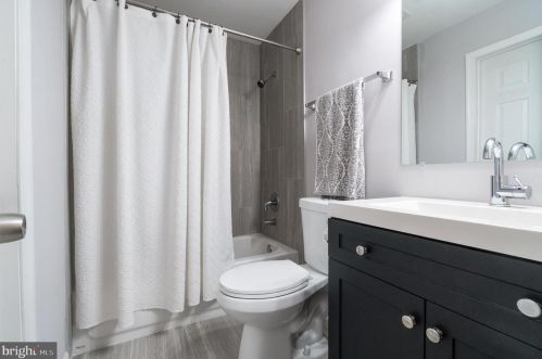 423 Stony Hill Rd, Fredericksburg VA  22406-4134 exterior