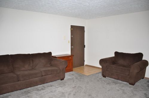6603 Hearne Rd, Cincinnati, OH 45248-8403
