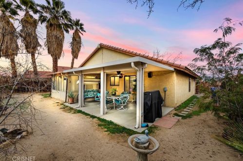 1552 Norberry St, Lancaster, CA 93535-3449
