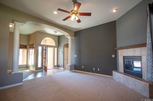 22600 Jerry Dr, Tehachapi, CA 93561-8252