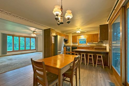 1782 Valley Rd, West Bend WI  53090-8929 exterior