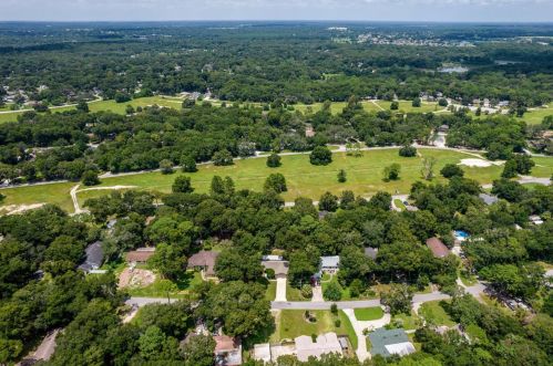 25749 Pinehurst St, Mount Plymouth FL  32776-9014 exterior