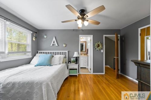 15 Sandburg Dr, Morganville NJ  07751-1428 exterior