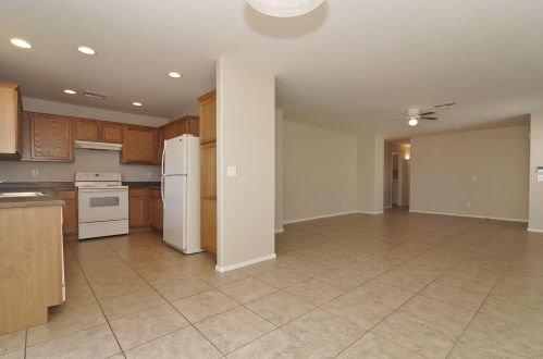 56 Angus Rd, San Tan Valley AZ  85143-4984 exterior