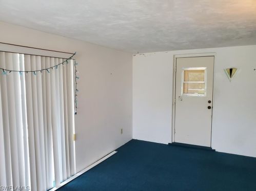 289 Ground Dove Cir, Lehigh Acres FL 33936-6931 exterior