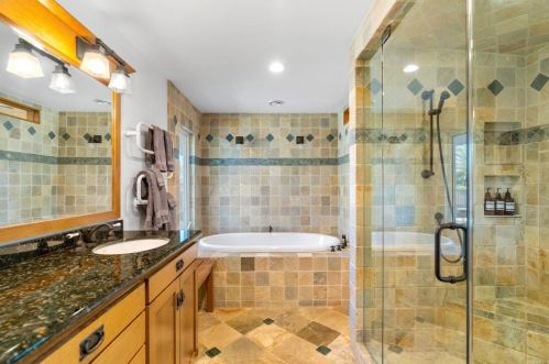 1322 Hamilton Ln, Escondido CA  92029-4316 exterior