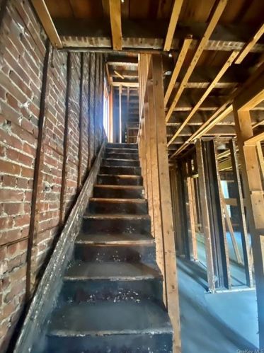282 Liberty St, Newburgh NY  12550-4623 exterior