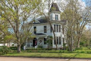 416 Holland St, White Hall, TX 77868-3624