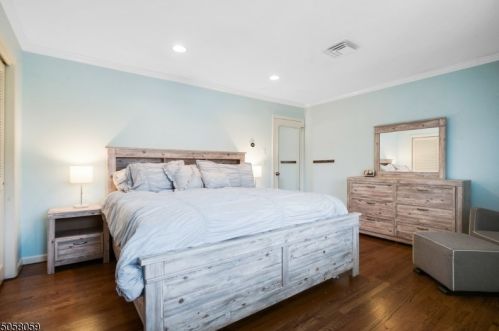 43 Prospect St, Verona NJ  07044-1500 exterior