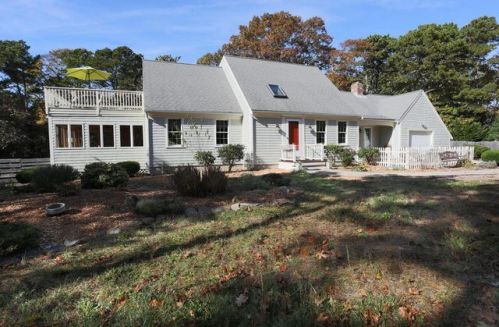 205 Queen Anne Dr, Eastham, MA 02642-1746