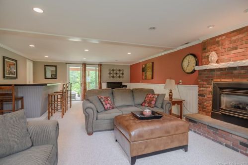 12 Birch Rd, Danbury CT  06811-3456 exterior