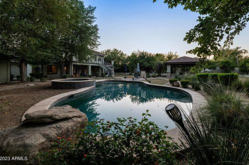 4822 Avenida Del Rey, Phoenix AZ  85083-2203 exterior