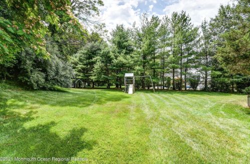 8 Rillstone Ct, East Freehold NJ  07728-8574 exterior