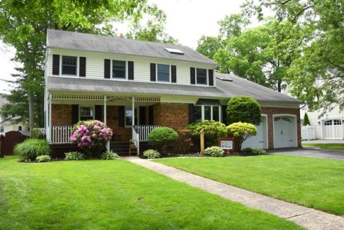 1278 Summit Ave, Westfield, NJ 07090-2738