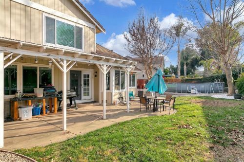 166 Buttercup Cir, Vacaville CA  95687-7319 exterior