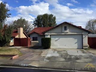 6612 Summerfield Dr, Bakersfield, CA 93313-3930