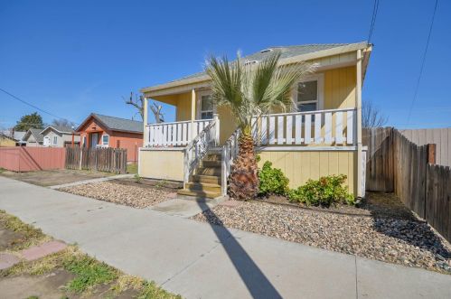 246 G St, Los Banos, CA 93635-3617