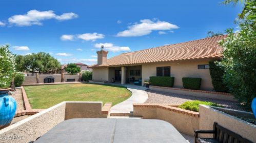 16012 10th St, Phoenix AZ  85022-3100 exterior