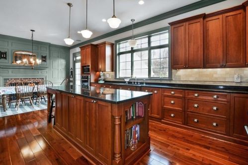 102 Gran Sasso Ln, Gibsonia, PA 15044-8912