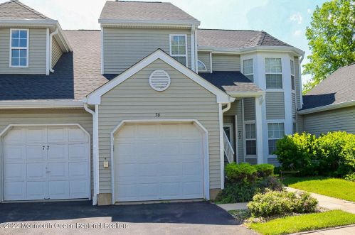 77 Pagoda Ln, East Freehold, NJ 07728-4161