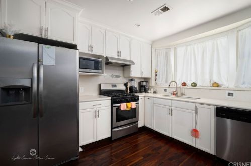 326 H St, Bakersfield CA 93304-7122 exterior