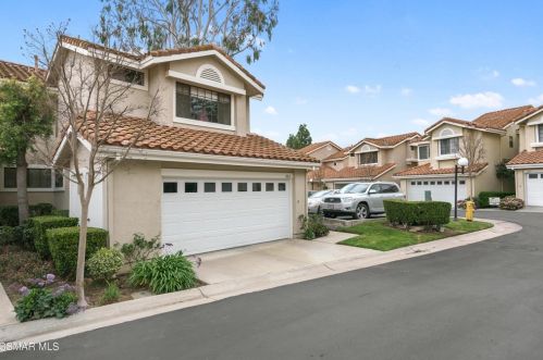 4766 Castello Way, Calabasas CA  91377-5500 exterior