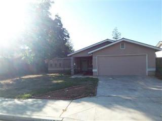 6075 Barcus Ave, Fresno, CA 93722-3318
