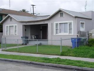 460 Roosevelt Ave, Fresno, CA 93701-1448