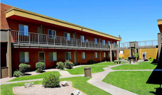 4802 12th St, Phoenix AZ  85014-4051 exterior