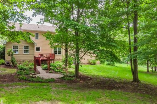 1117 Nicole Renee Dr, Latrobe PA  15650-9635 exterior