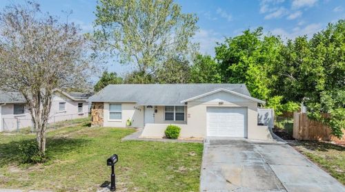 7007 Fairfax Dr, Port Richey FL  34668-5605 exterior